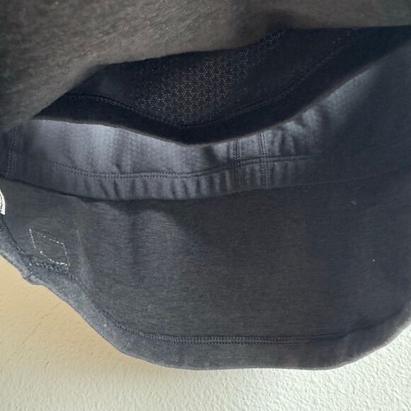 Vuori Halo Performance Crop Strappy Tank Top Black Heather Size Small Dream Knit - Picture 4 of 4